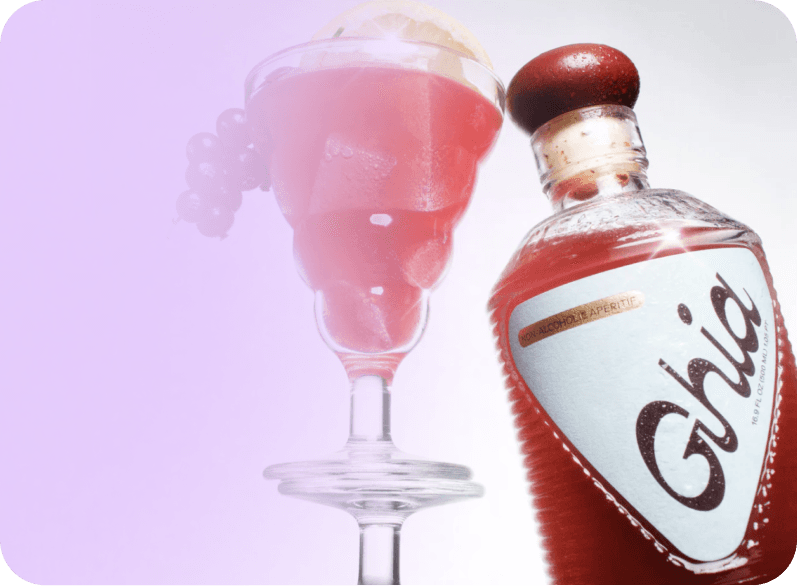 Ghia Original Apéritif with cocktail